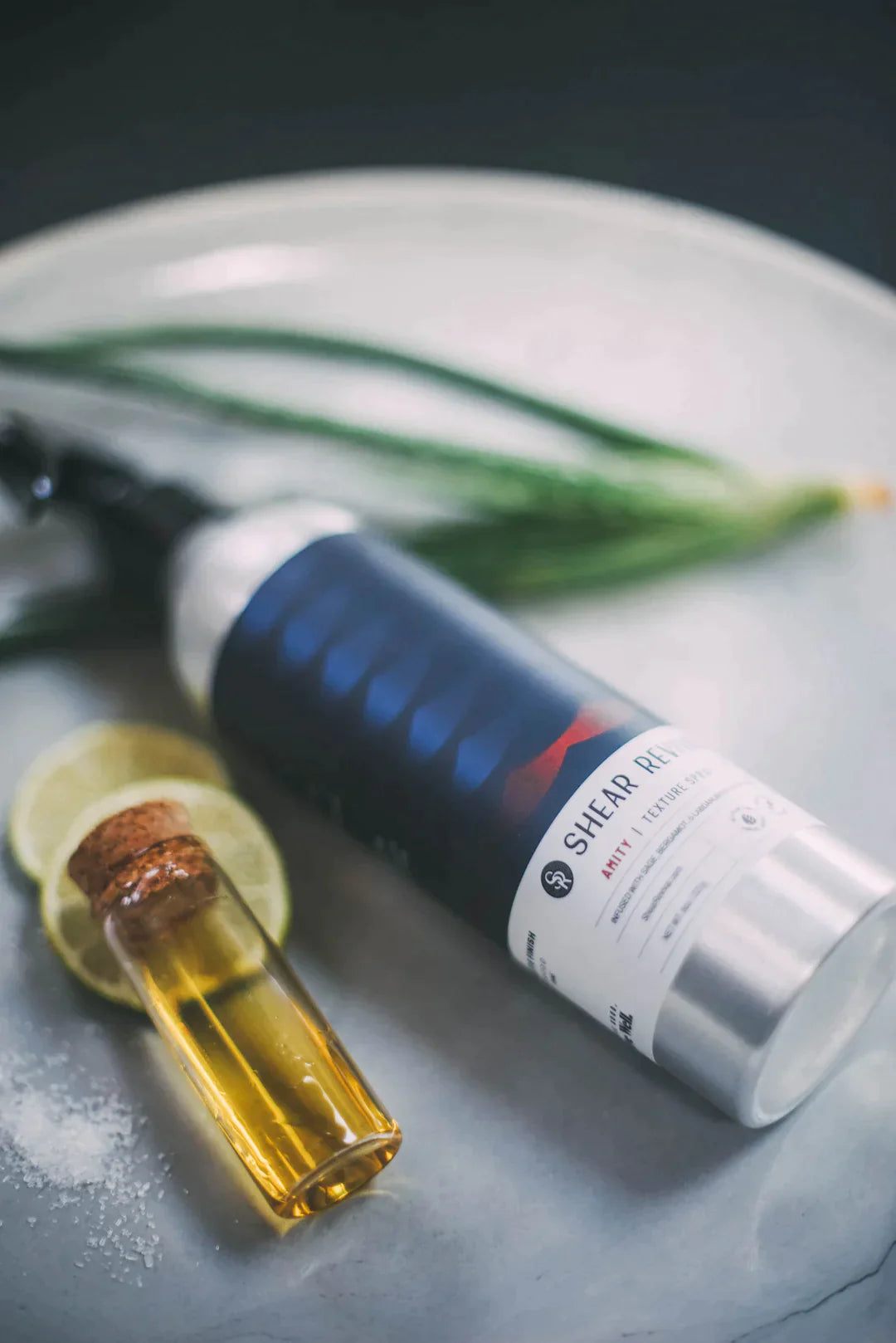 Shear Revival Amity Texture Spray (227g)